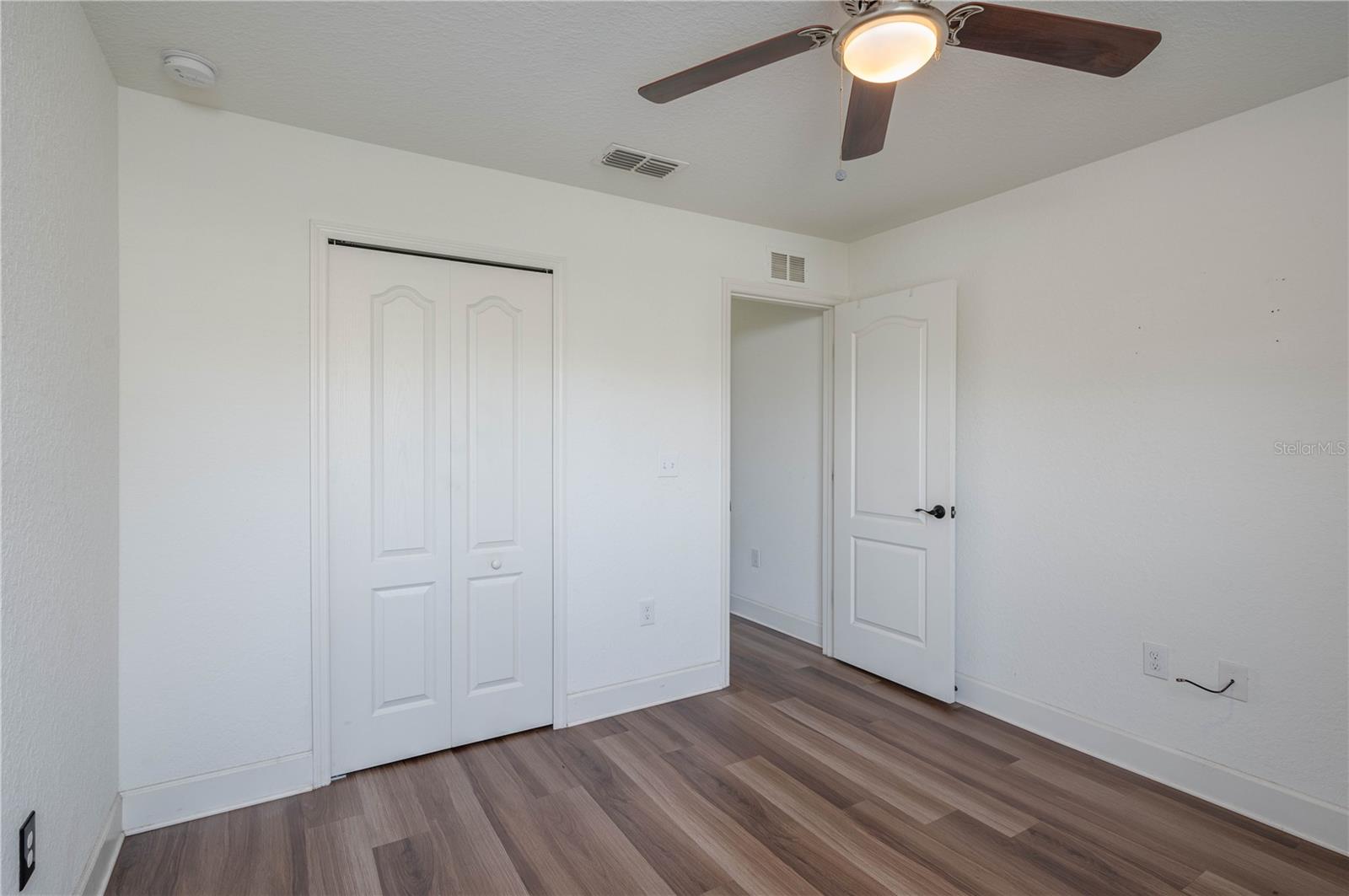 Image 20 of 22 For 343 Dinner Lake Court