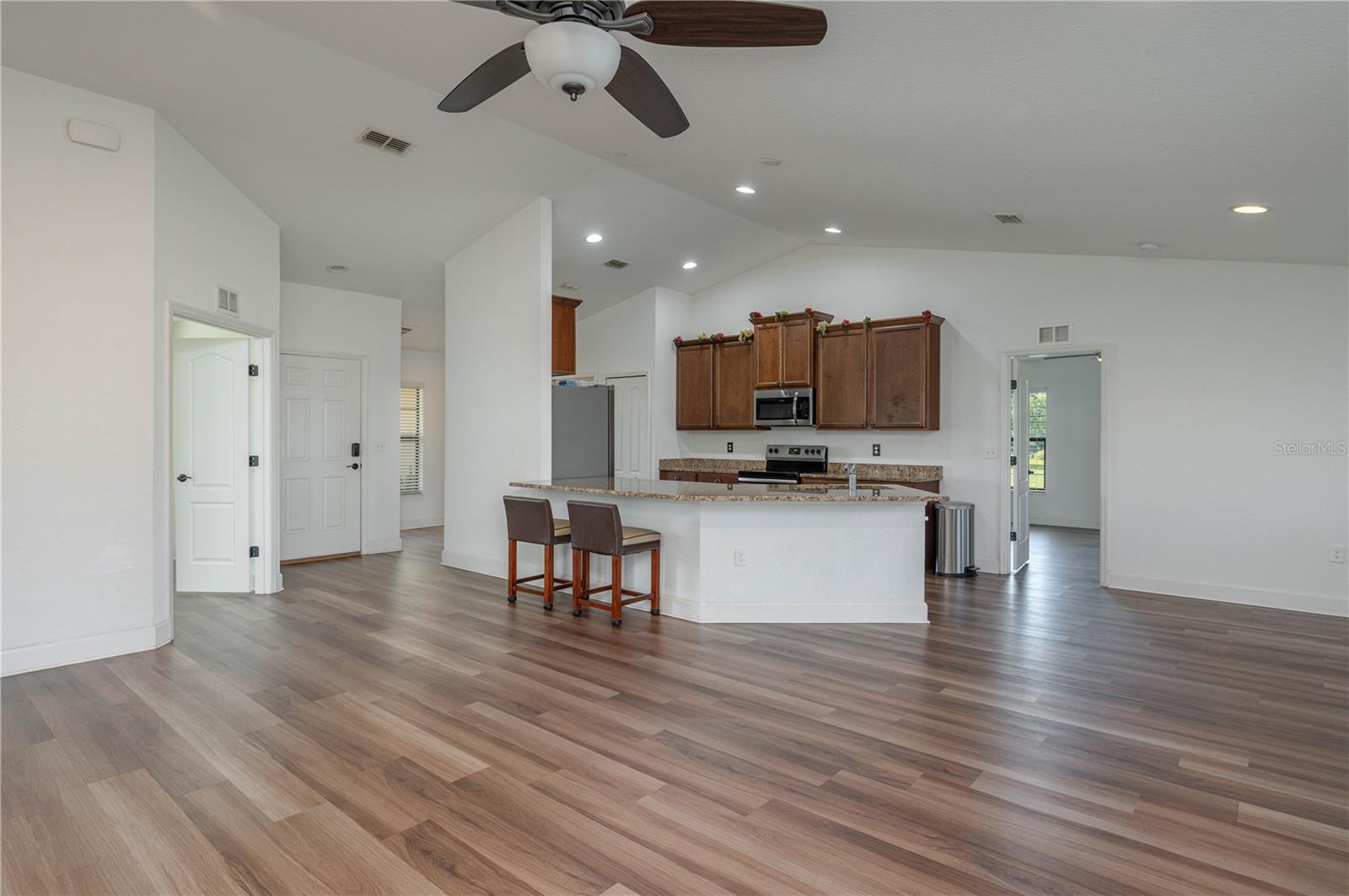 Image 3 of 22 For 343 Dinner Lake Court