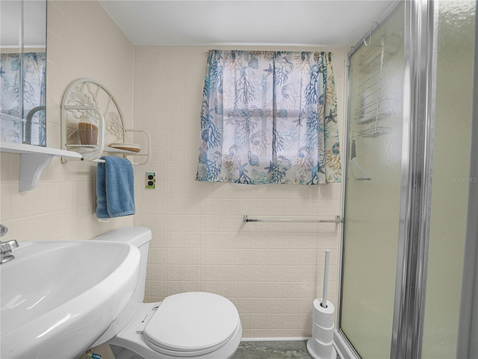 Image 17 of 42 For 8 Silver Doctor Lane