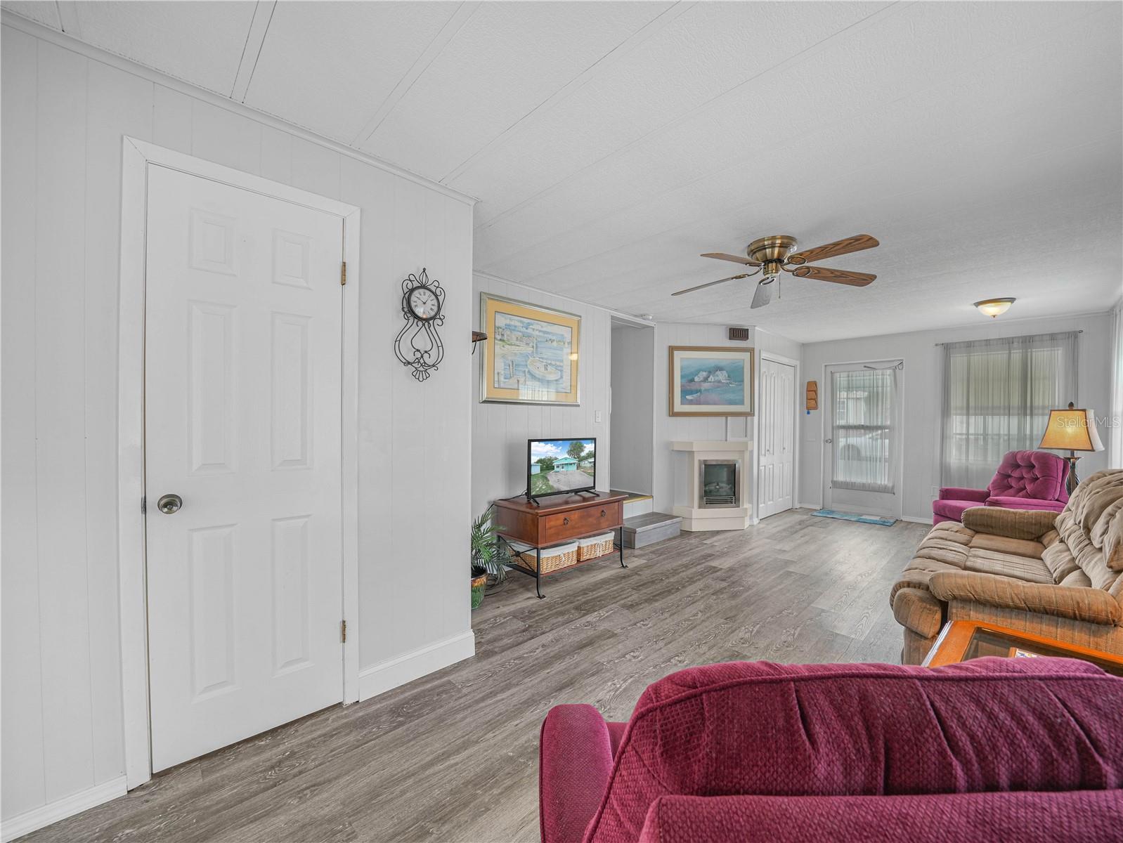 Image 6 of 42 For 8 Silver Doctor Lane