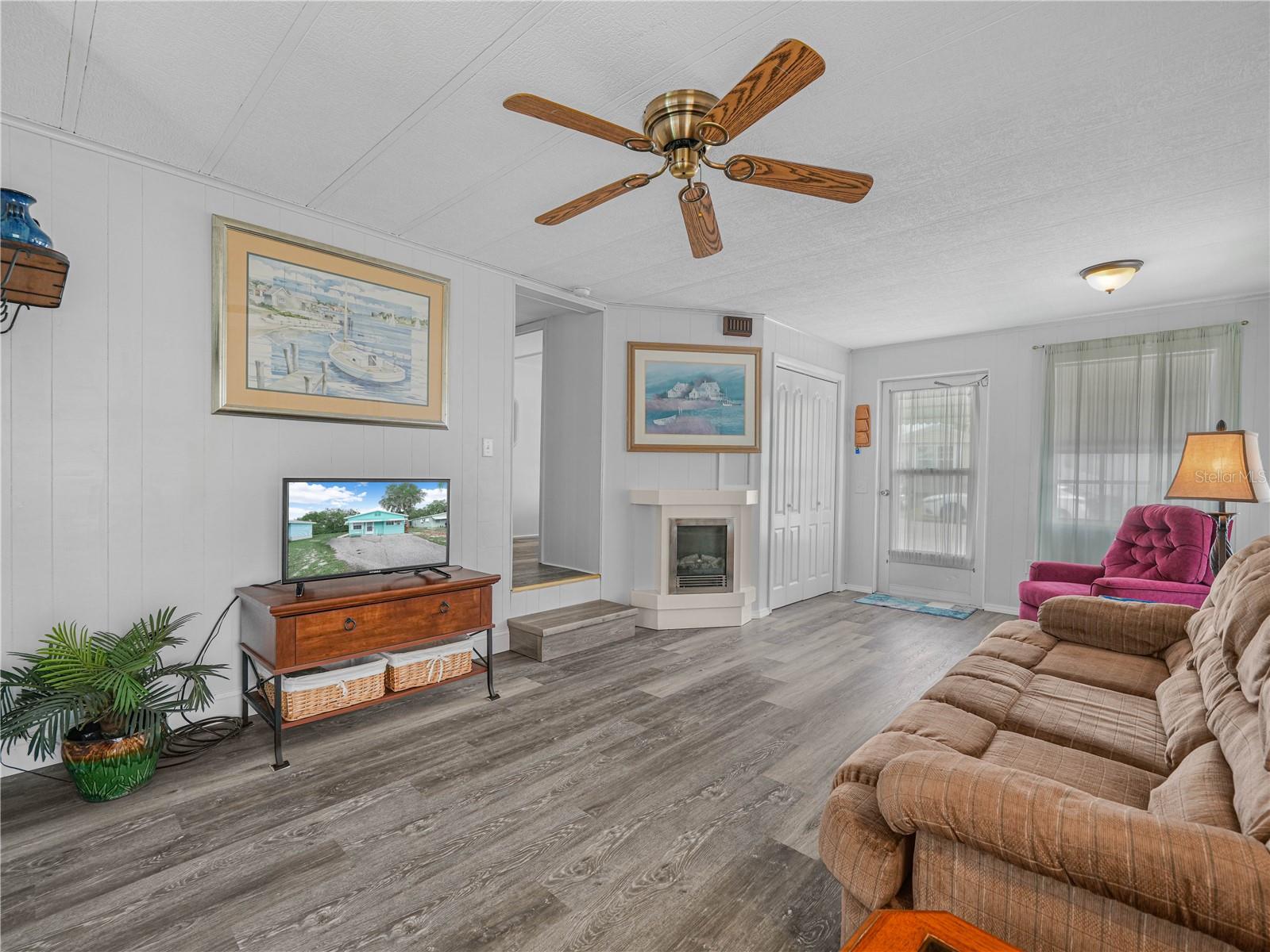 Image 8 of 42 For 8 Silver Doctor Lane