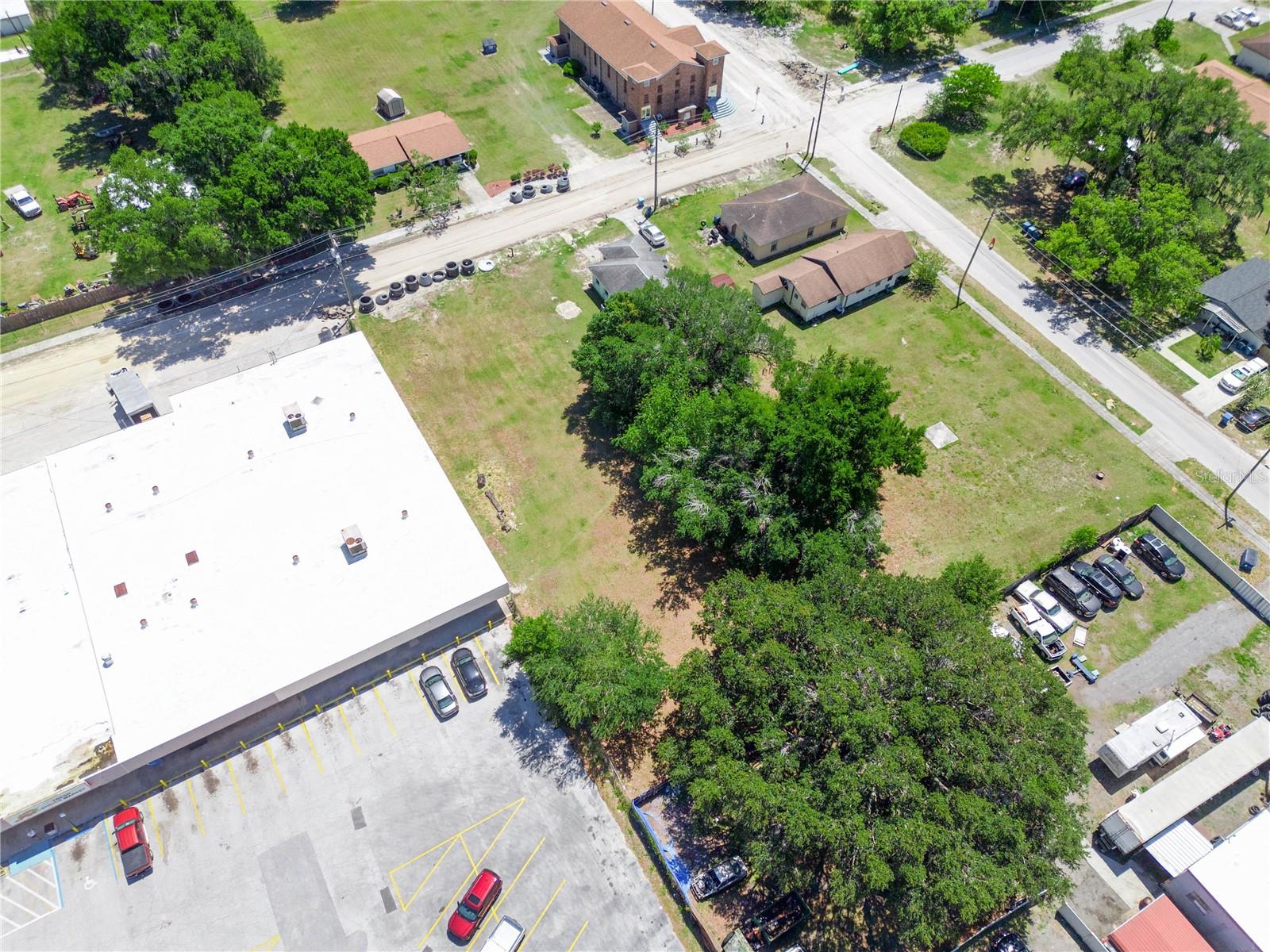 Image 15 of 22 For Lanier Avenue