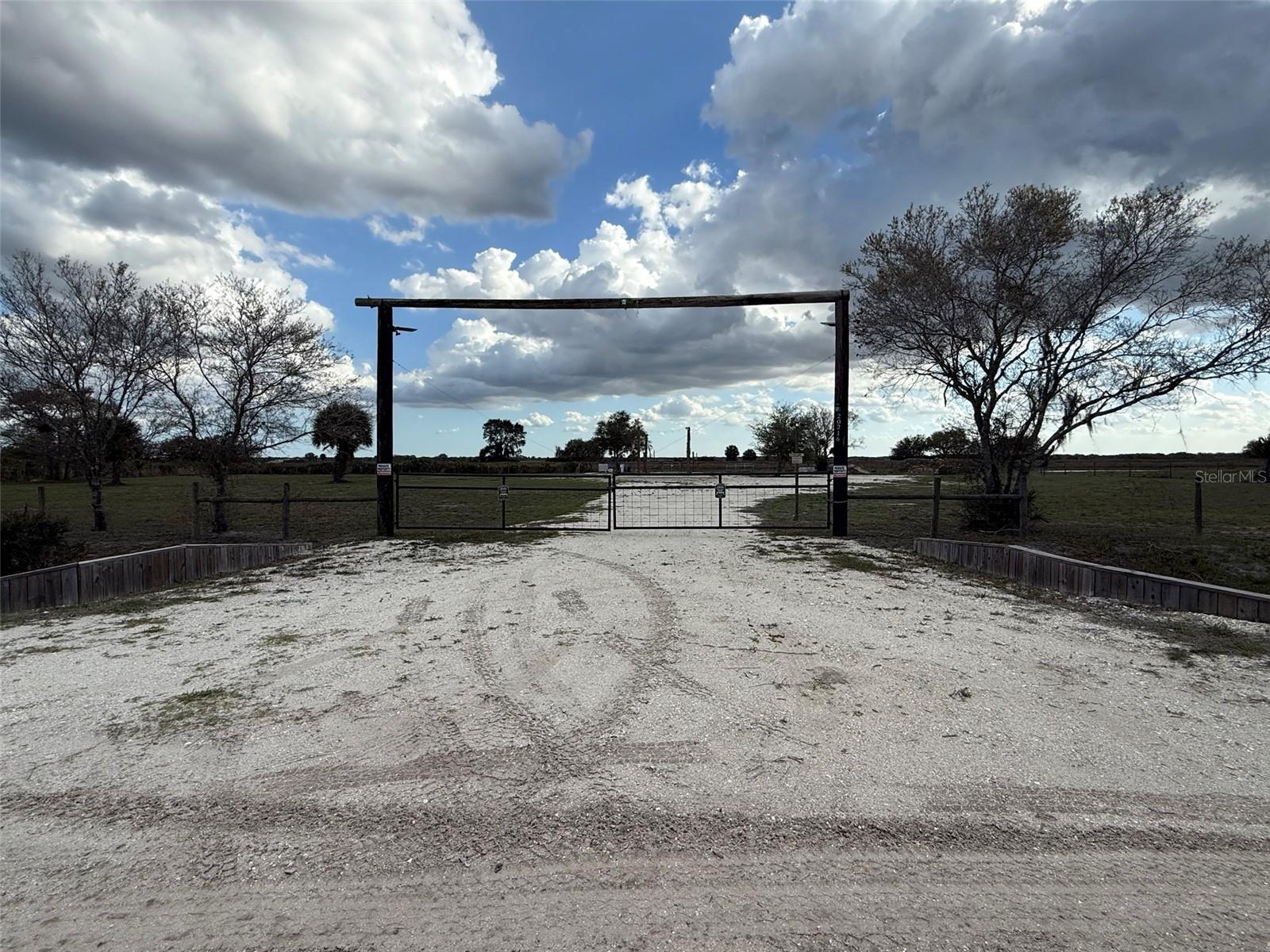 Details for 20216 242nd Street, OKEECHOBEE, FL 34972