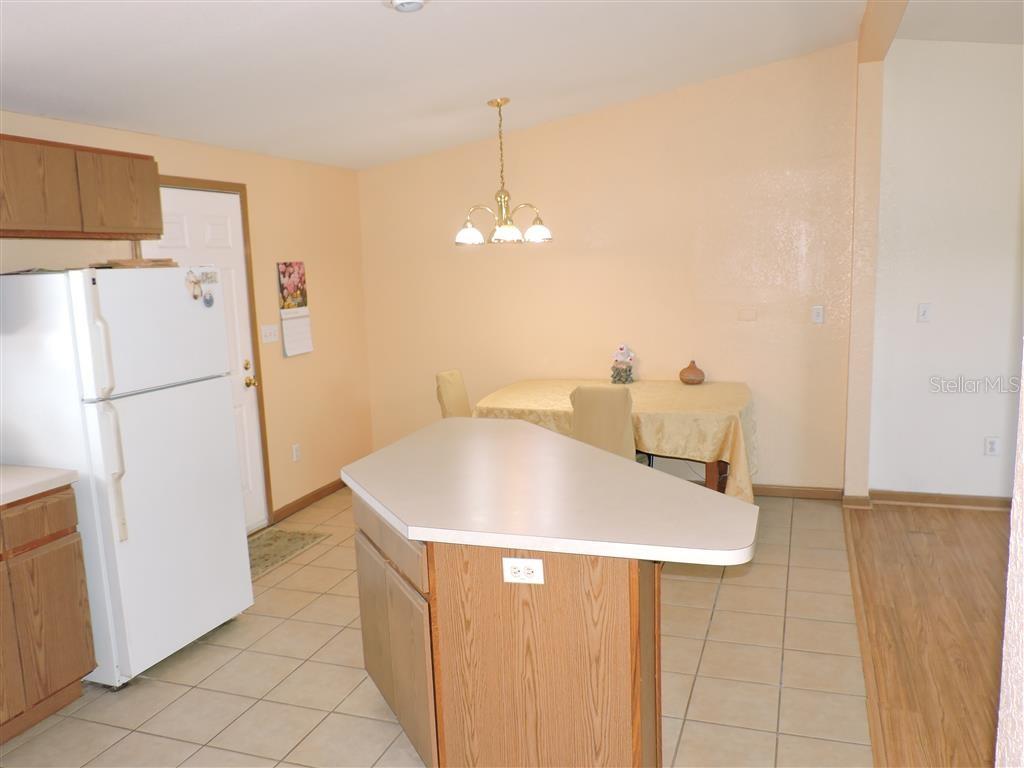 Image 11 of 29 For 2568 Tall Palm Avenue