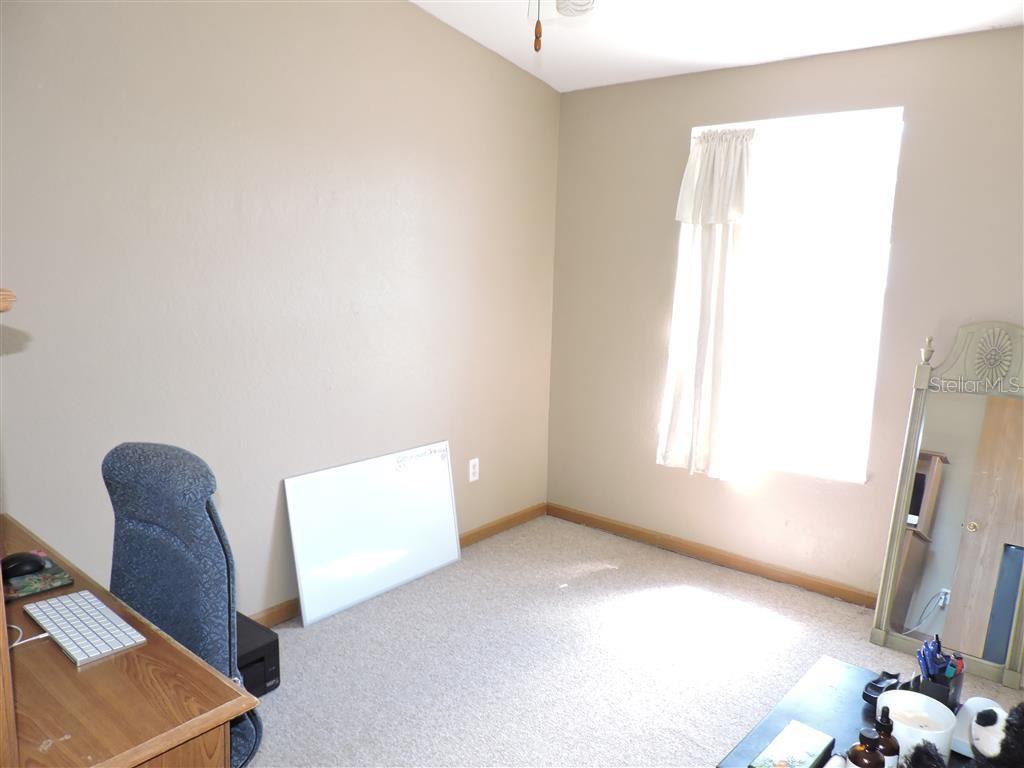 Image 15 of 29 For 2568 Tall Palm Avenue