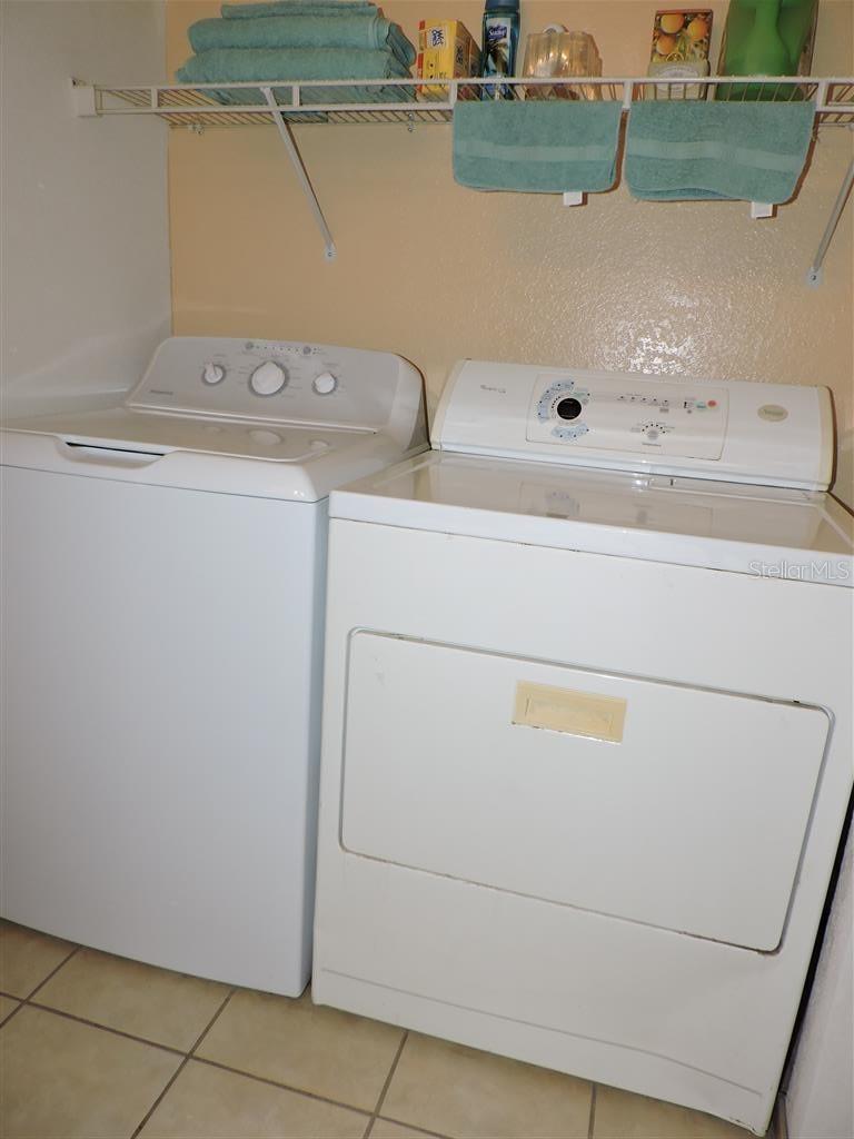 Image 19 of 29 For 2568 Tall Palm Avenue