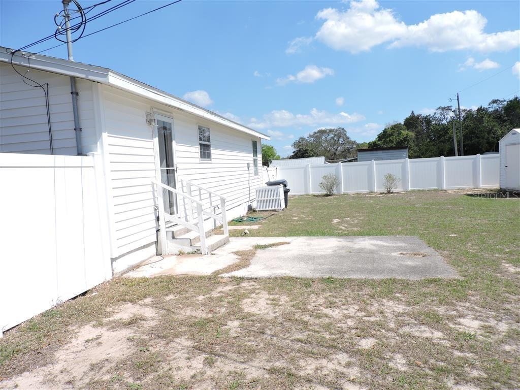 Image 23 of 29 For 2568 Tall Palm Avenue