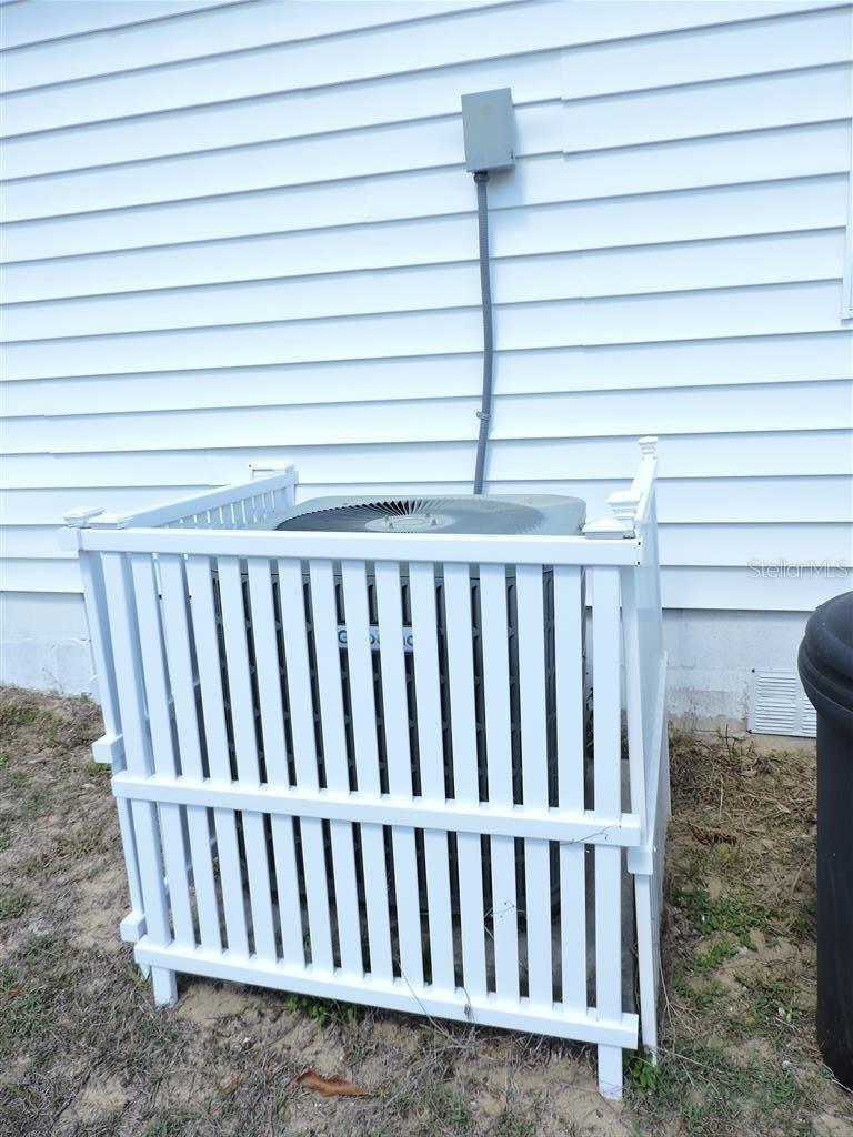 Image 24 of 29 For 2568 Tall Palm Avenue