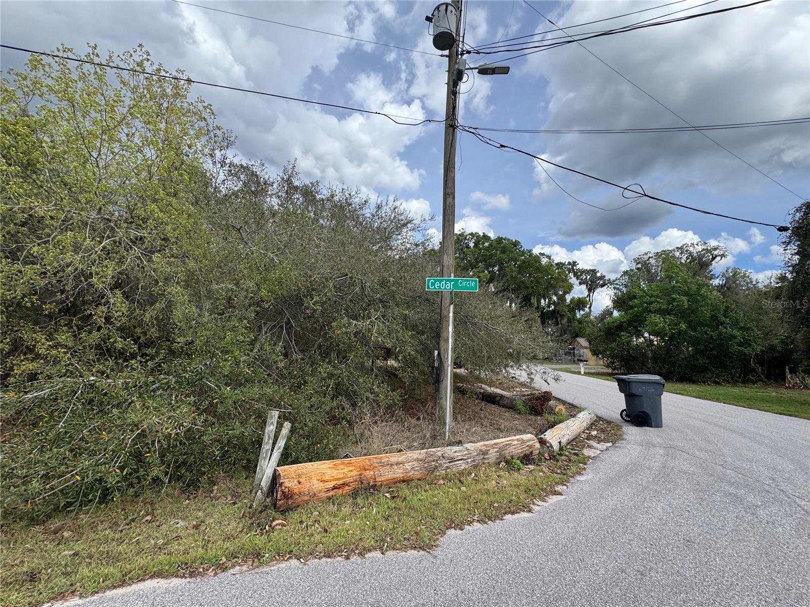 Image 4 of 4 For  Cedar Cir  