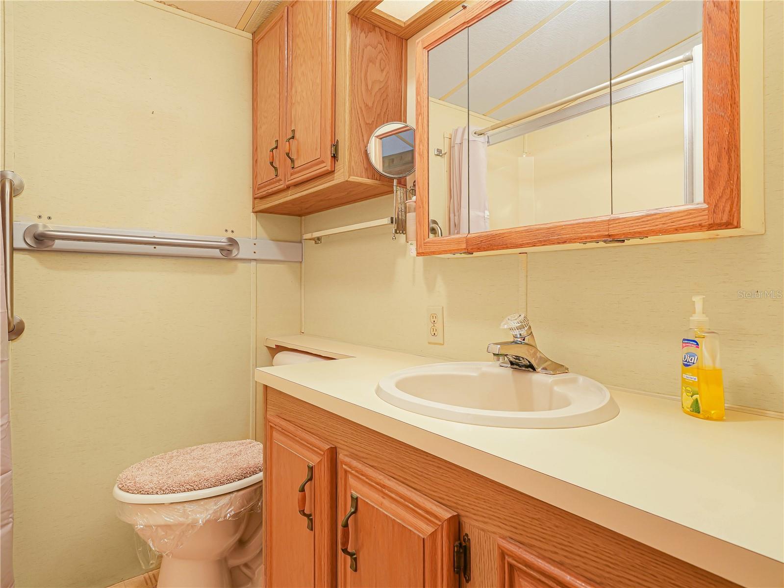 Image 19 of 40 For 27 Saddlebag Trail S