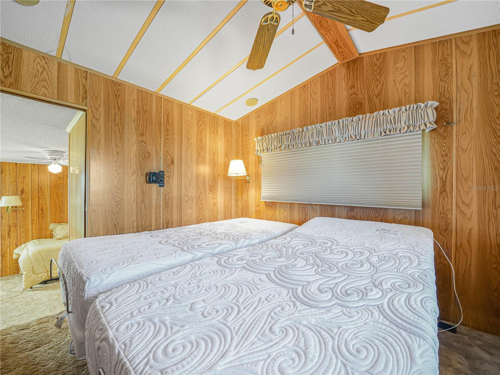 Image 20 of 40 For 27 Saddlebag Trail S