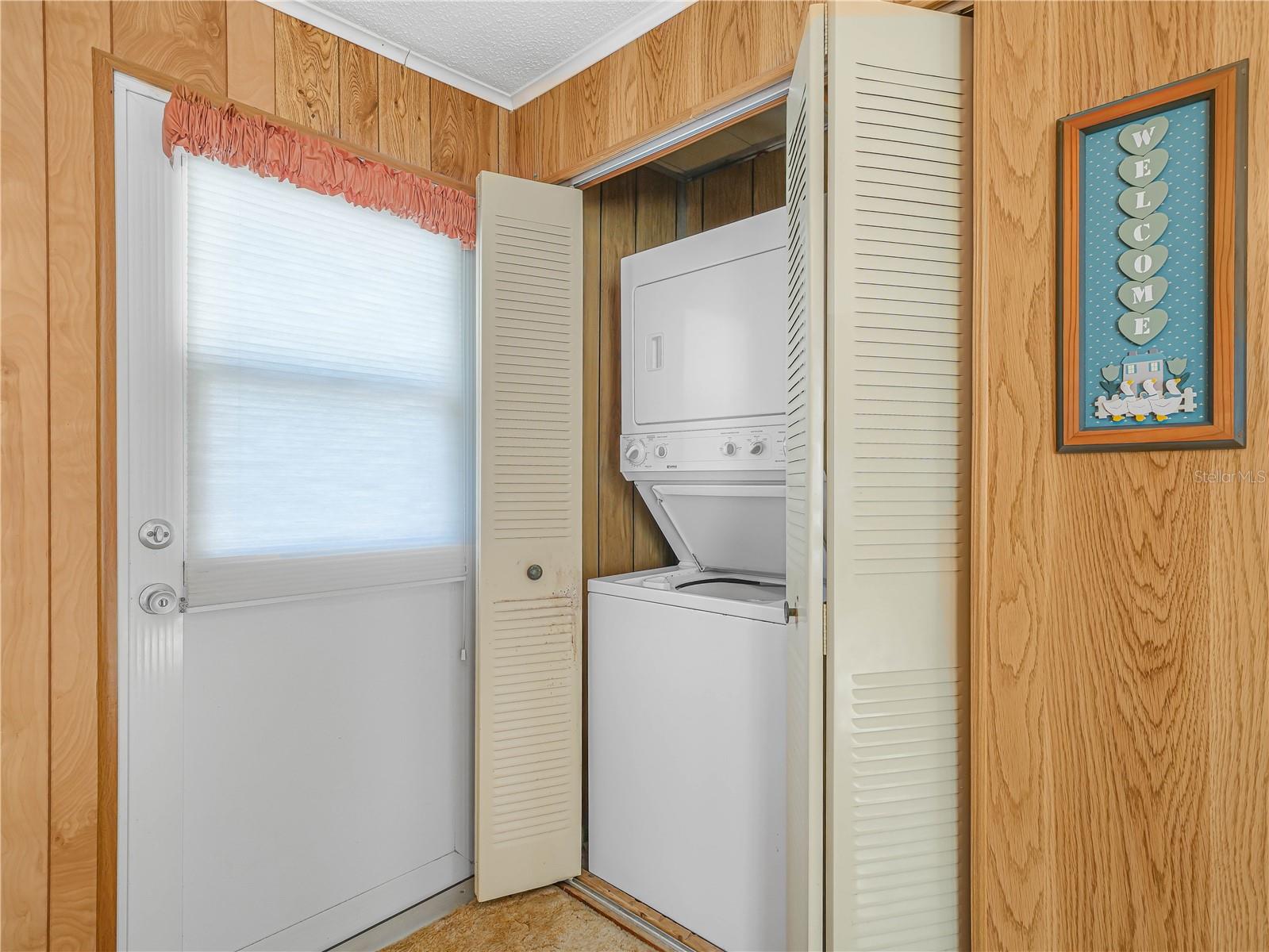 Image 22 of 40 For 27 Saddlebag Trail S