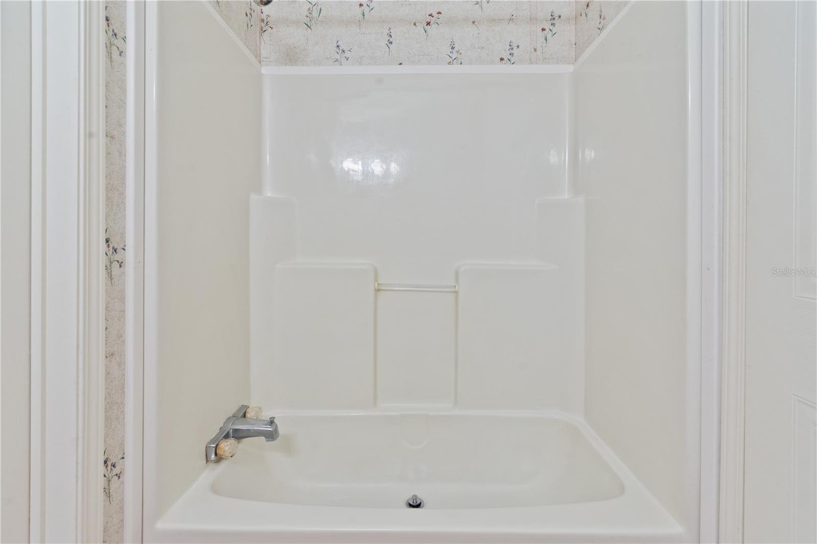 Image 21 of 40 For 116 Carver Street