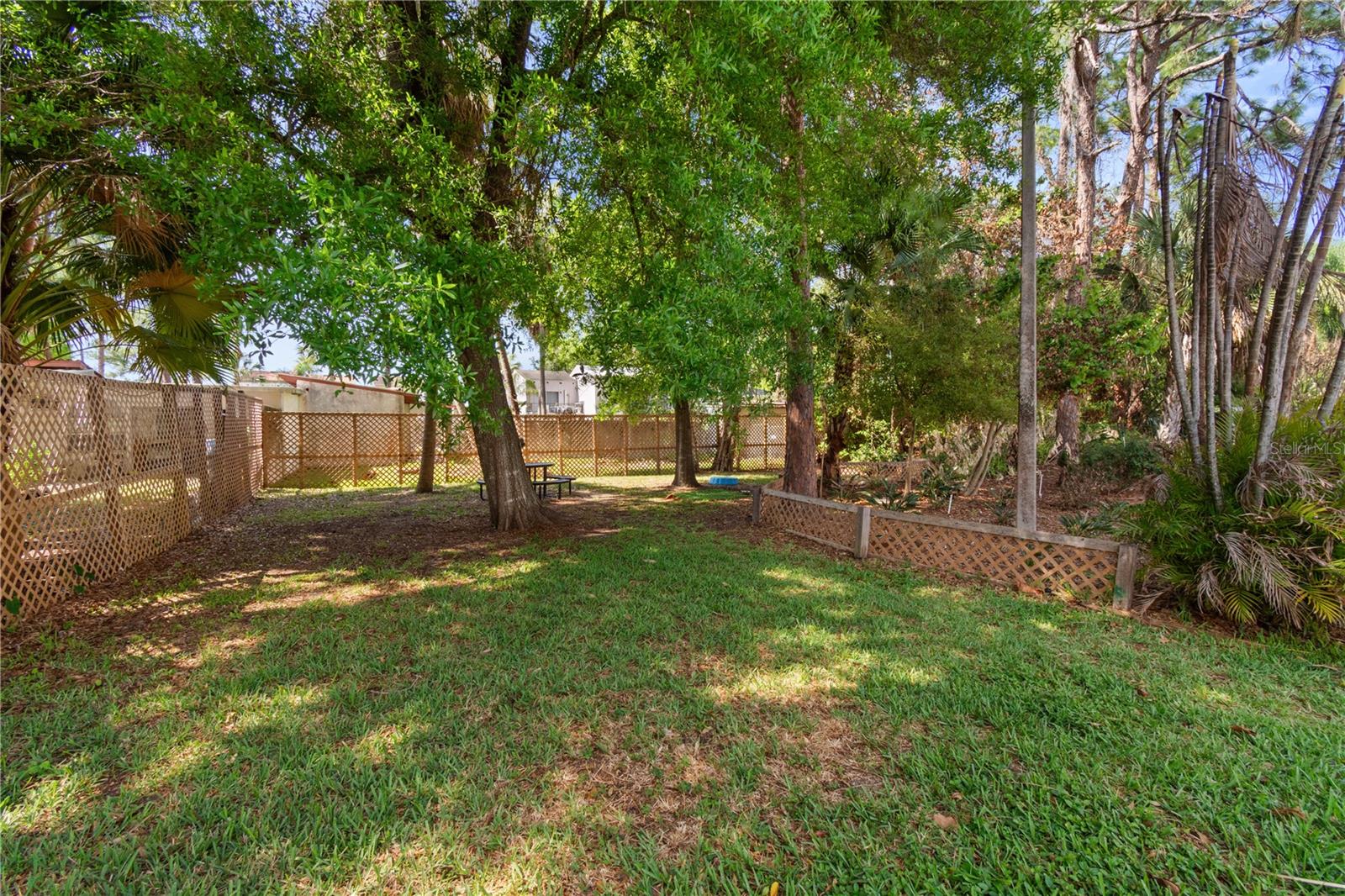 Image 25 of 34 For 200 El Camino Drive 312