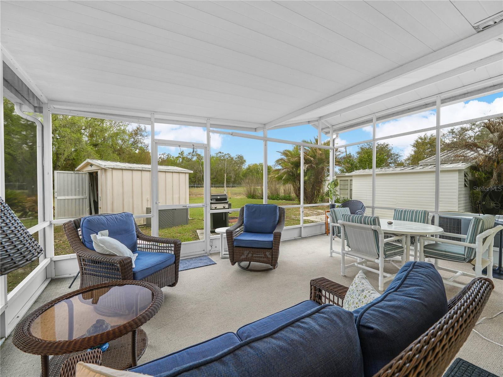 Image 17 of 40 For 6 Silversides Street