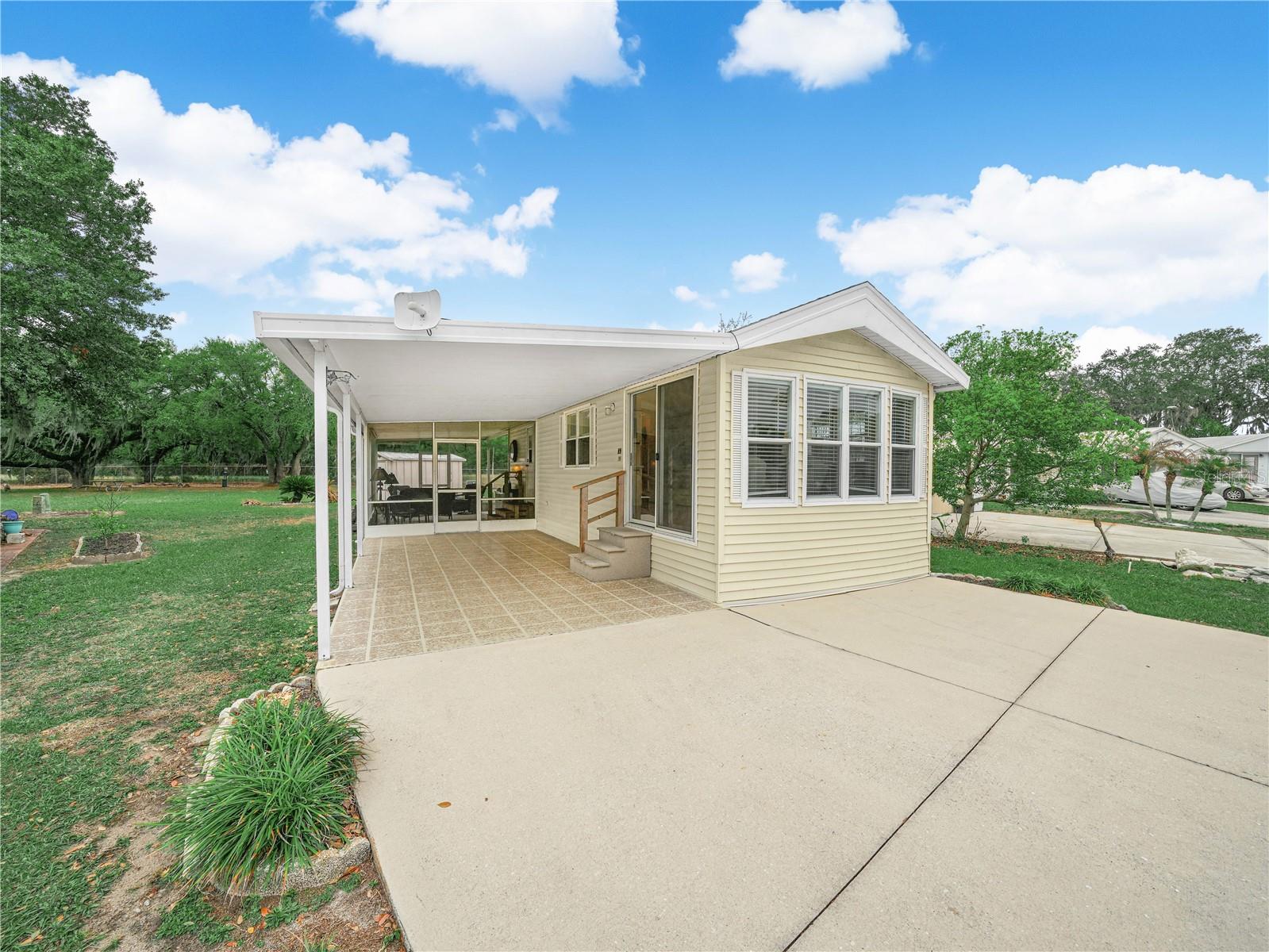 Image 3 of 40 For 6 Silversides Street