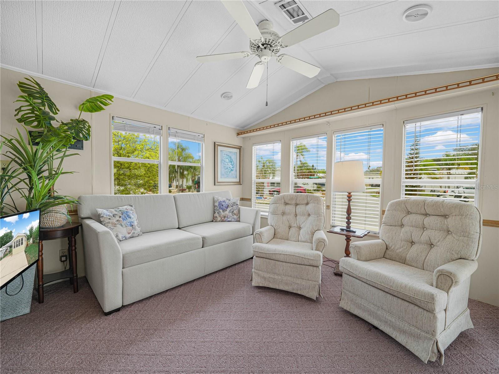 Image 6 of 40 For 6 Silversides Street