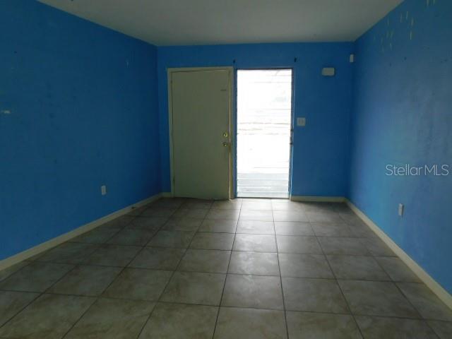 Image 3 of 13 For 2464 Deedra Street