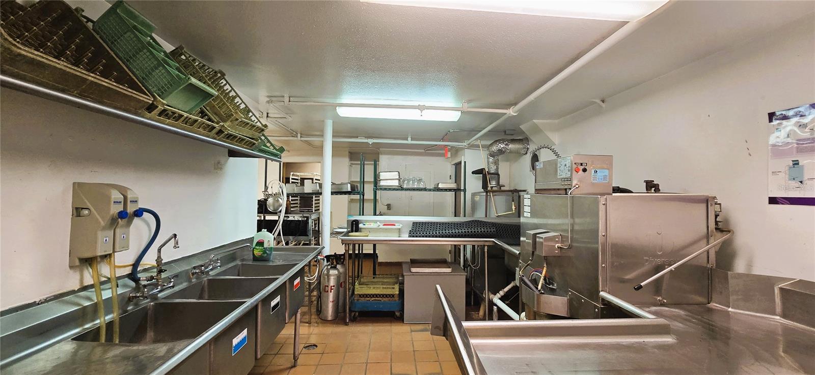 Image 13 of 18 For 253 Stuart Avenue