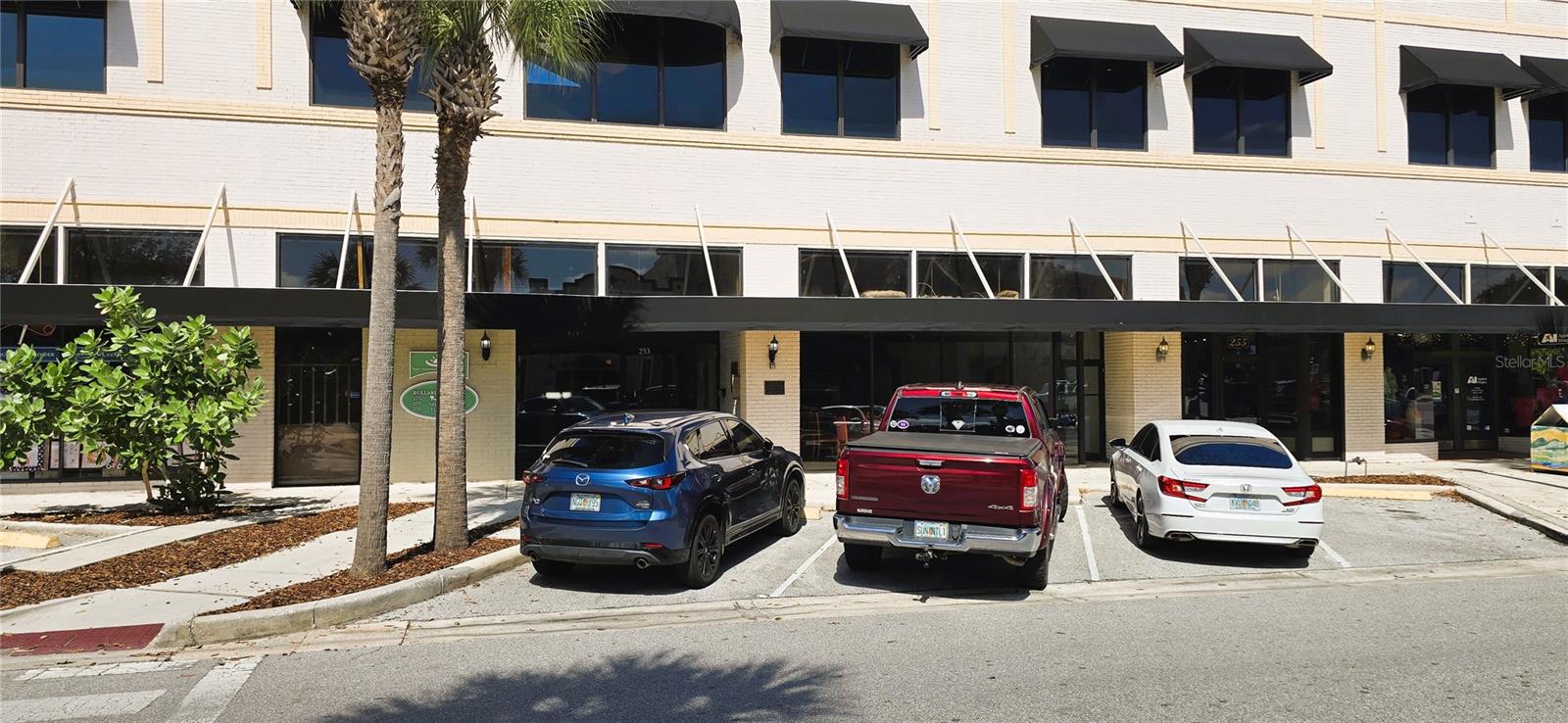 Image 18 of 18 For 253 Stuart Avenue