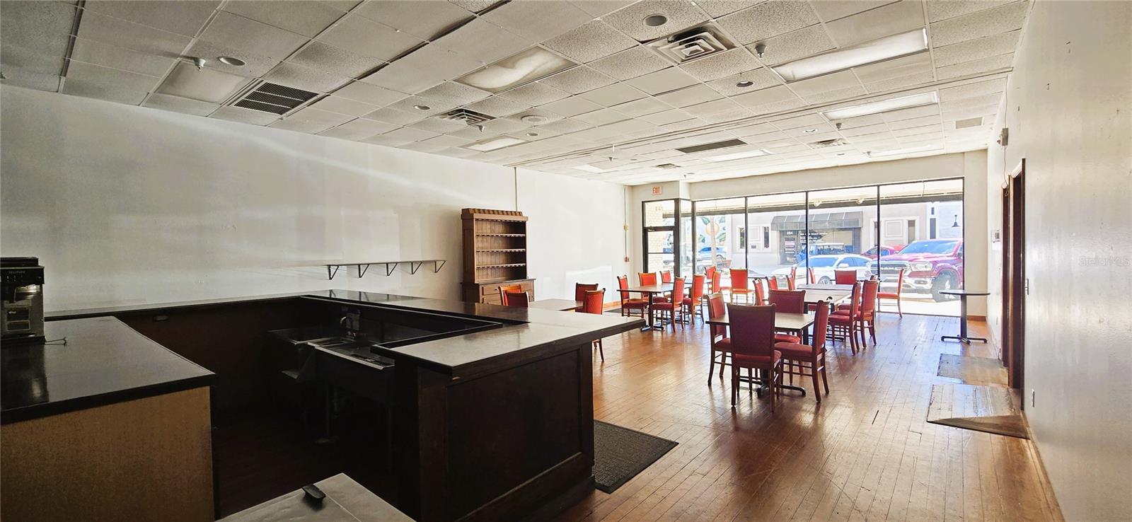 Image 5 of 18 For 253 Stuart Avenue