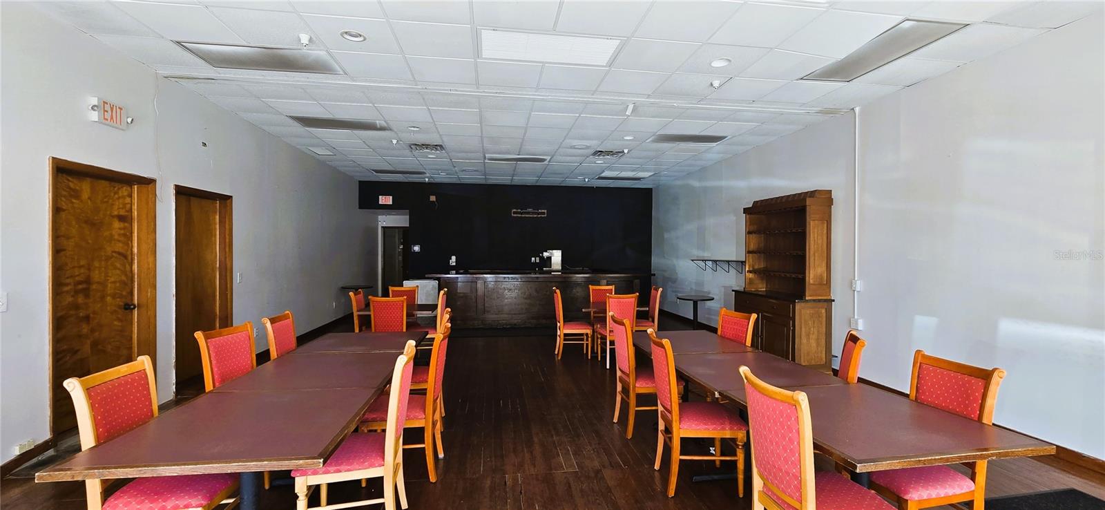 Image 6 of 18 For 253 Stuart Avenue