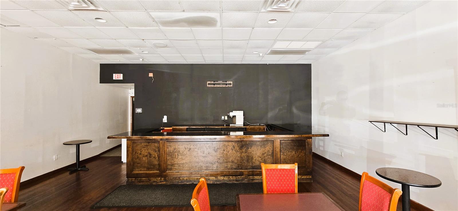 Image 8 of 18 For 253 Stuart Avenue