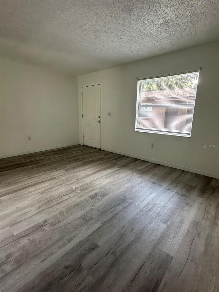 Image 6 of 11 For 704 Sunset Avenue B