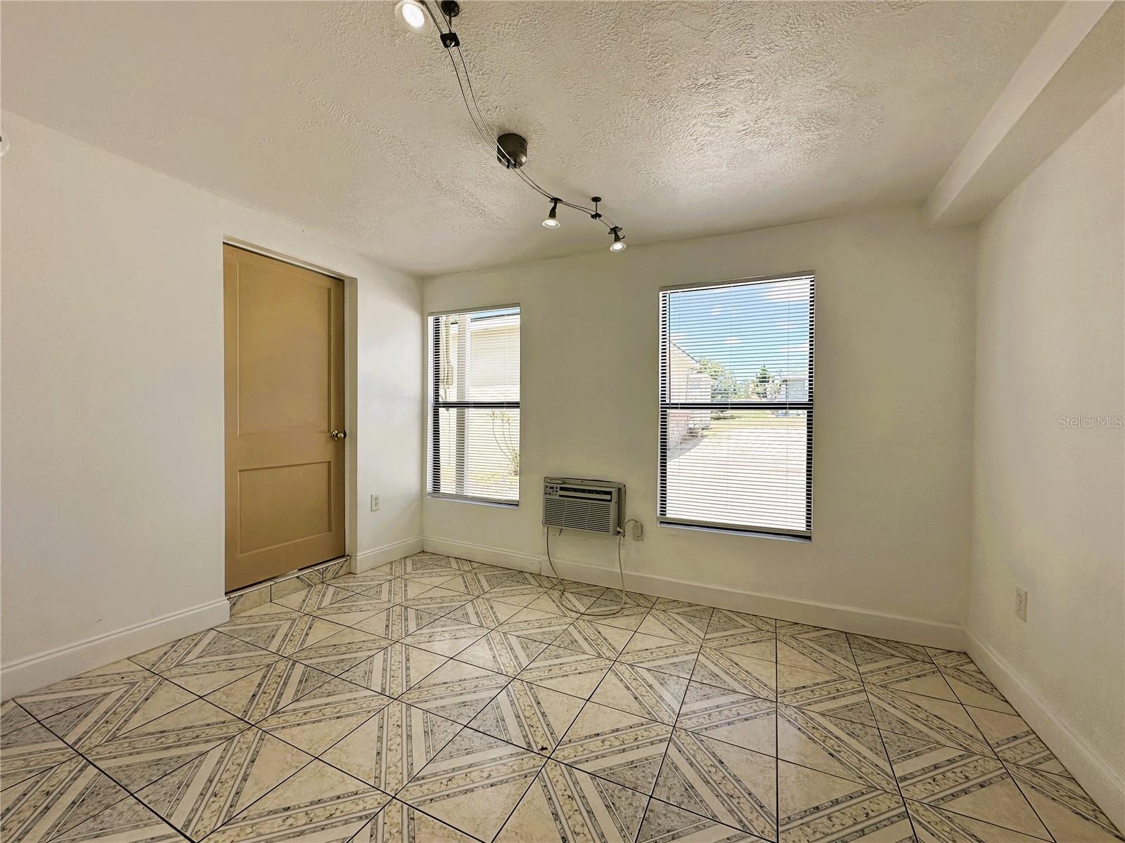 Image 67 of 91 For 315 Ridge Manor Drive