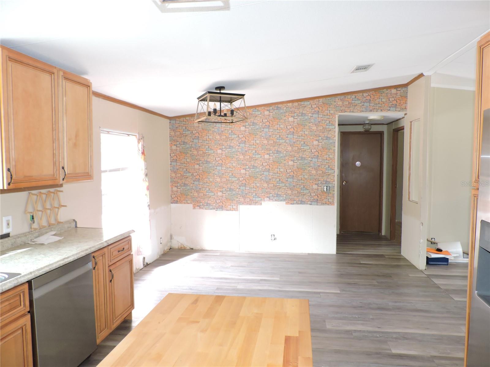 Image 10 of 46 For 2400 Appaloosa Road