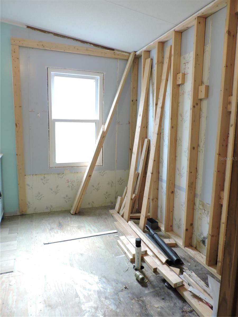 Image 17 of 46 For 2400 Appaloosa Road