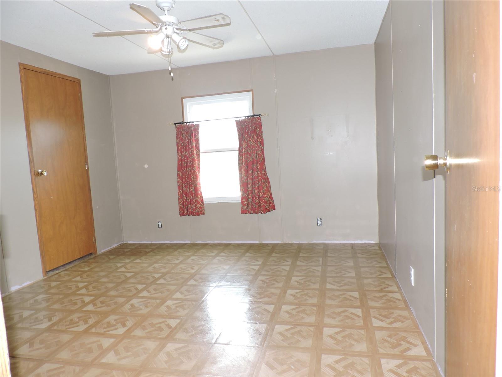 Image 28 of 46 For 2400 Appaloosa Road