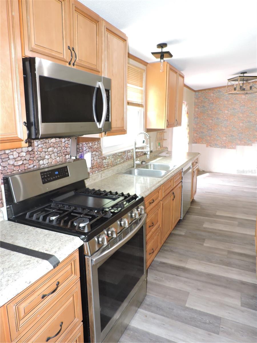 Image 8 of 46 For 2400 Appaloosa Road