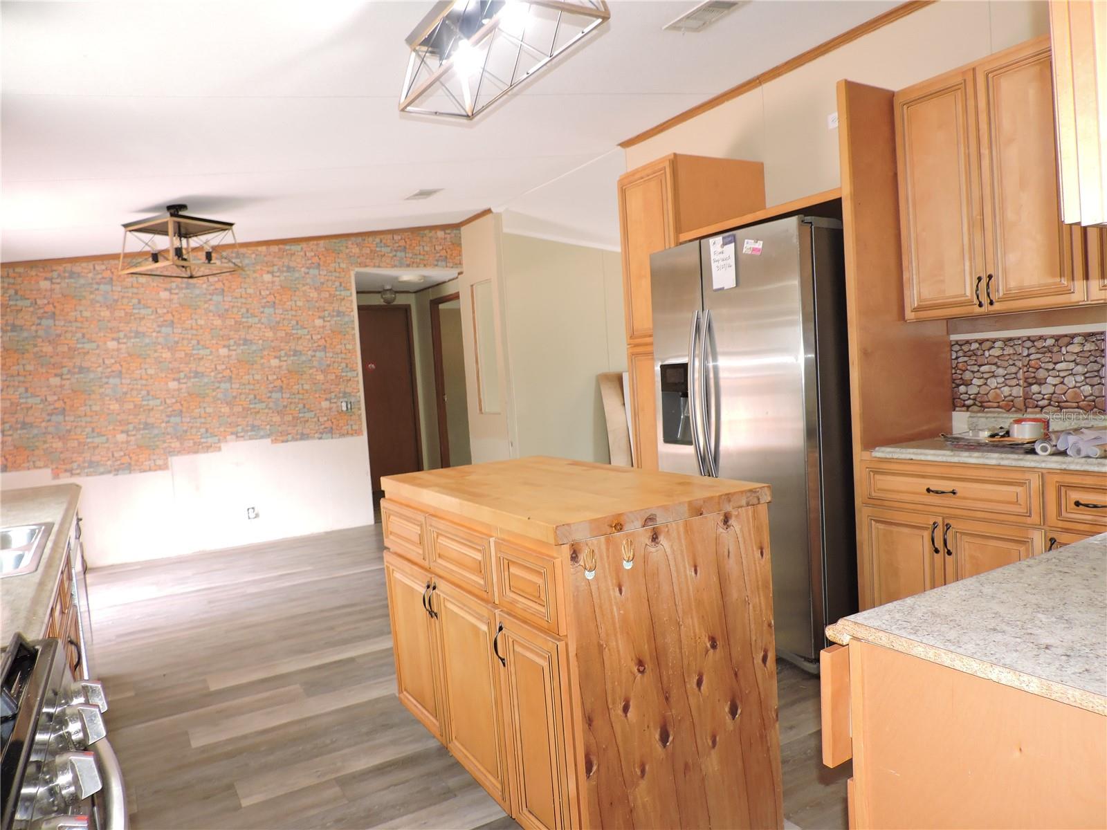 Image 9 of 46 For 2400 Appaloosa Road