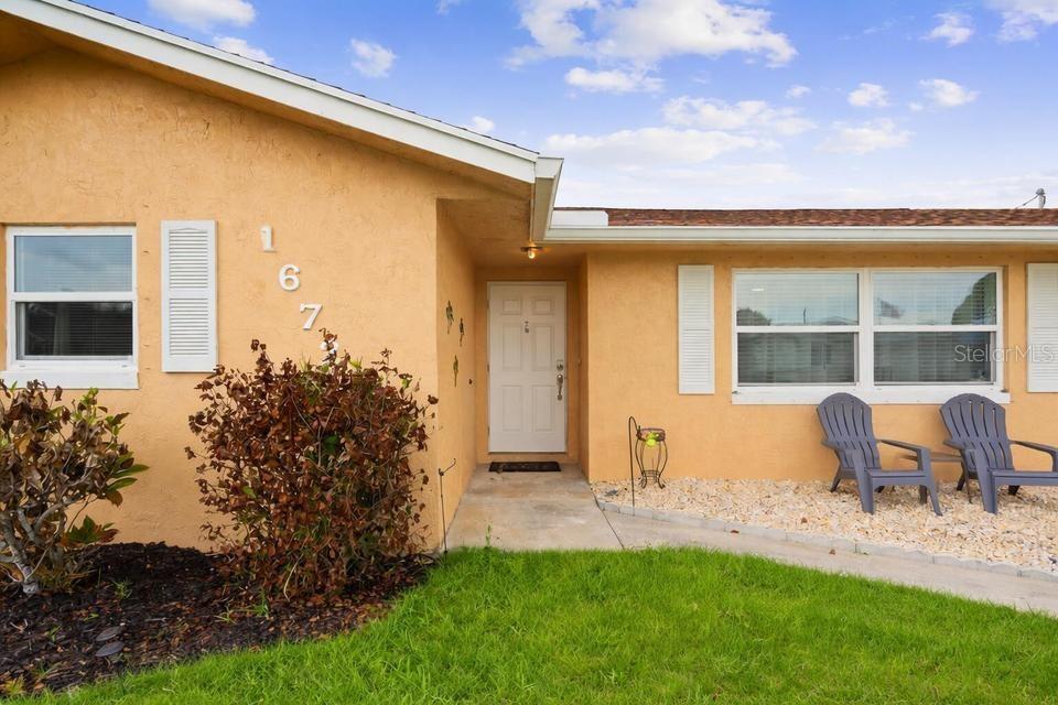 Listing photo id 0 for 1672 Angelico Lane