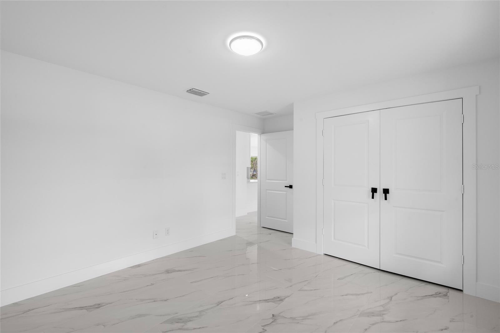 Image 5 of 28 For 17932 288th Street