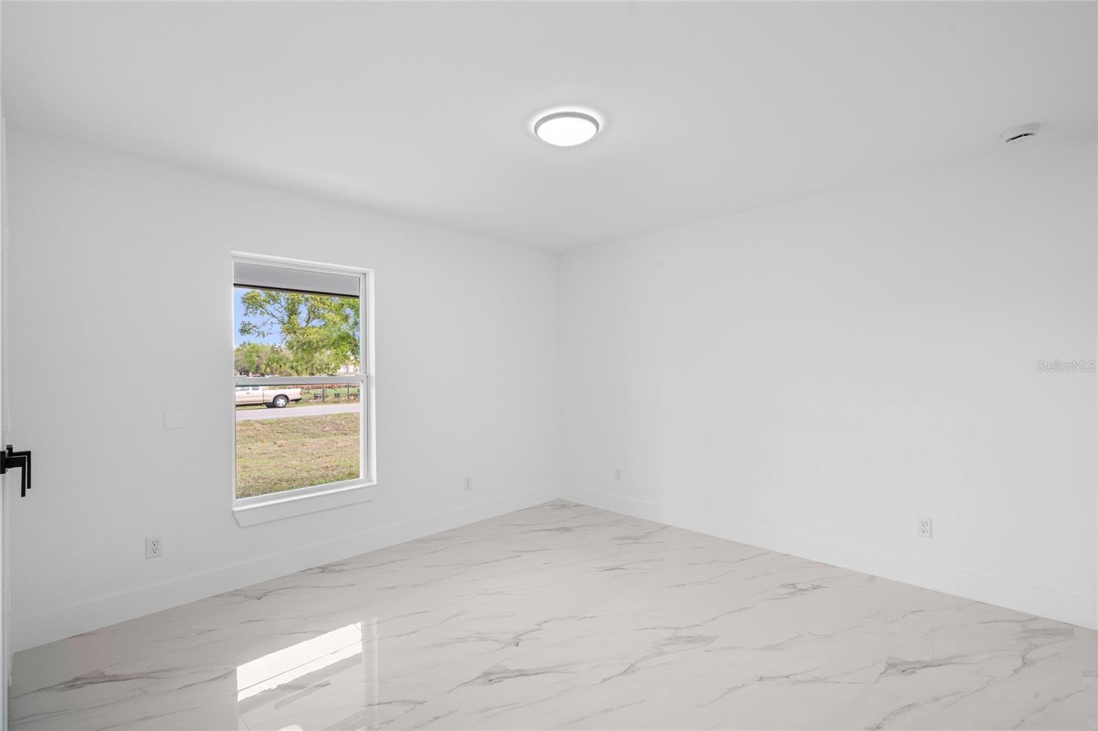 Image 17 of 29 For 21483 262nd Street