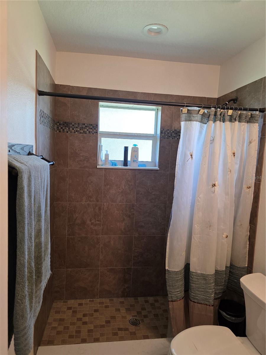 Image 14 of 38 For 1991 Rosalie Lake Road