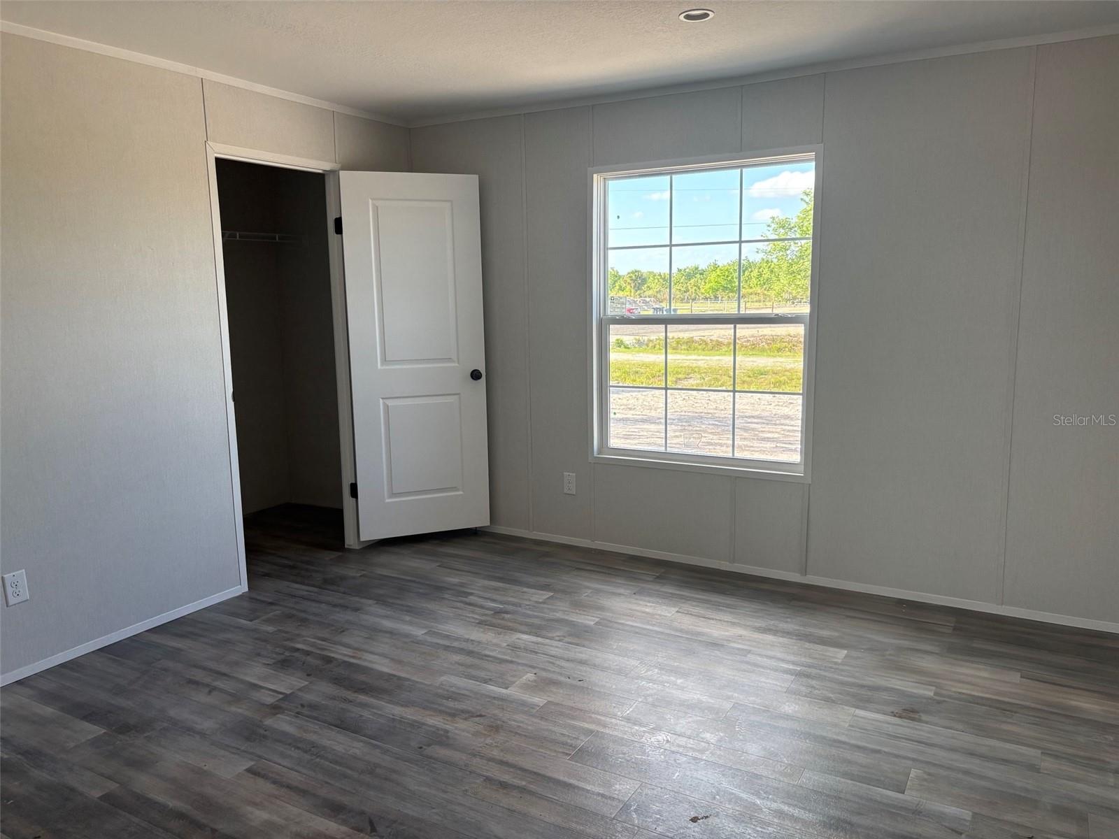 Image 14 of 22 For 18990 268th Street