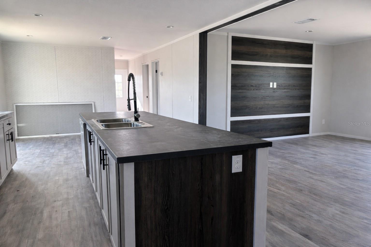 Image 3 of 22 For 18990 268th Street