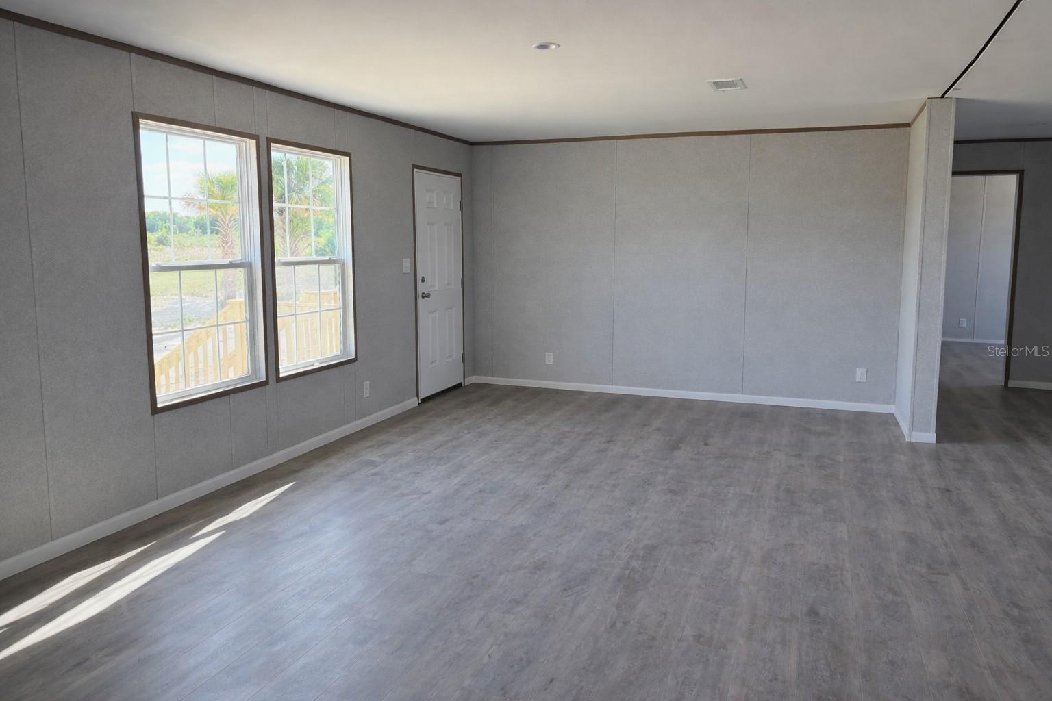 Image 4 of 16 For 19033 262nd Street