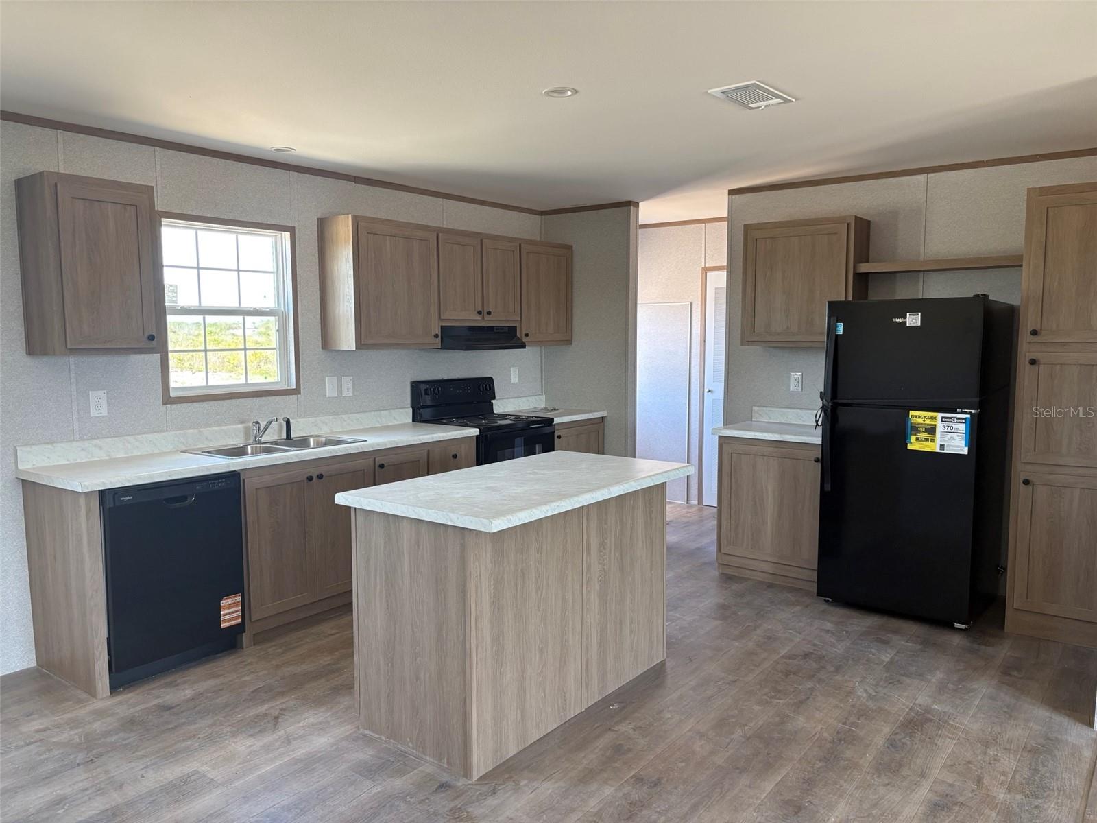 Image 6 of 16 For 19033 262nd Street