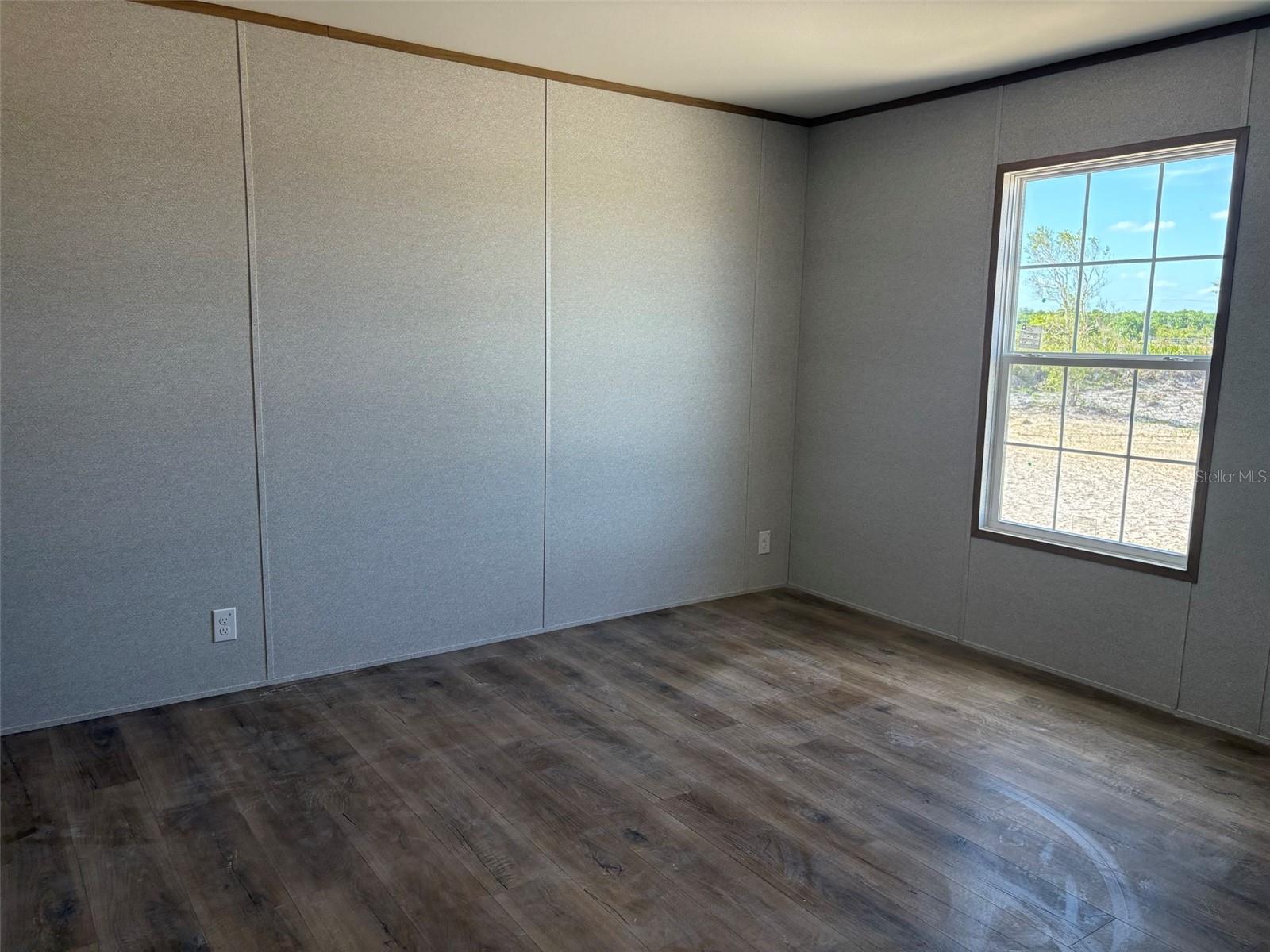 Image 9 of 16 For 19033 262nd Street