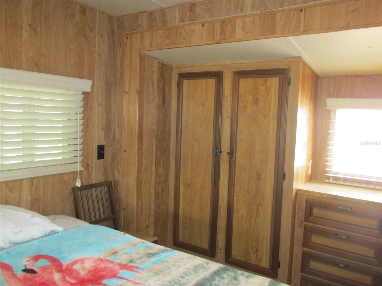 Image 14 of 33 For 7 Blue Quill Circle