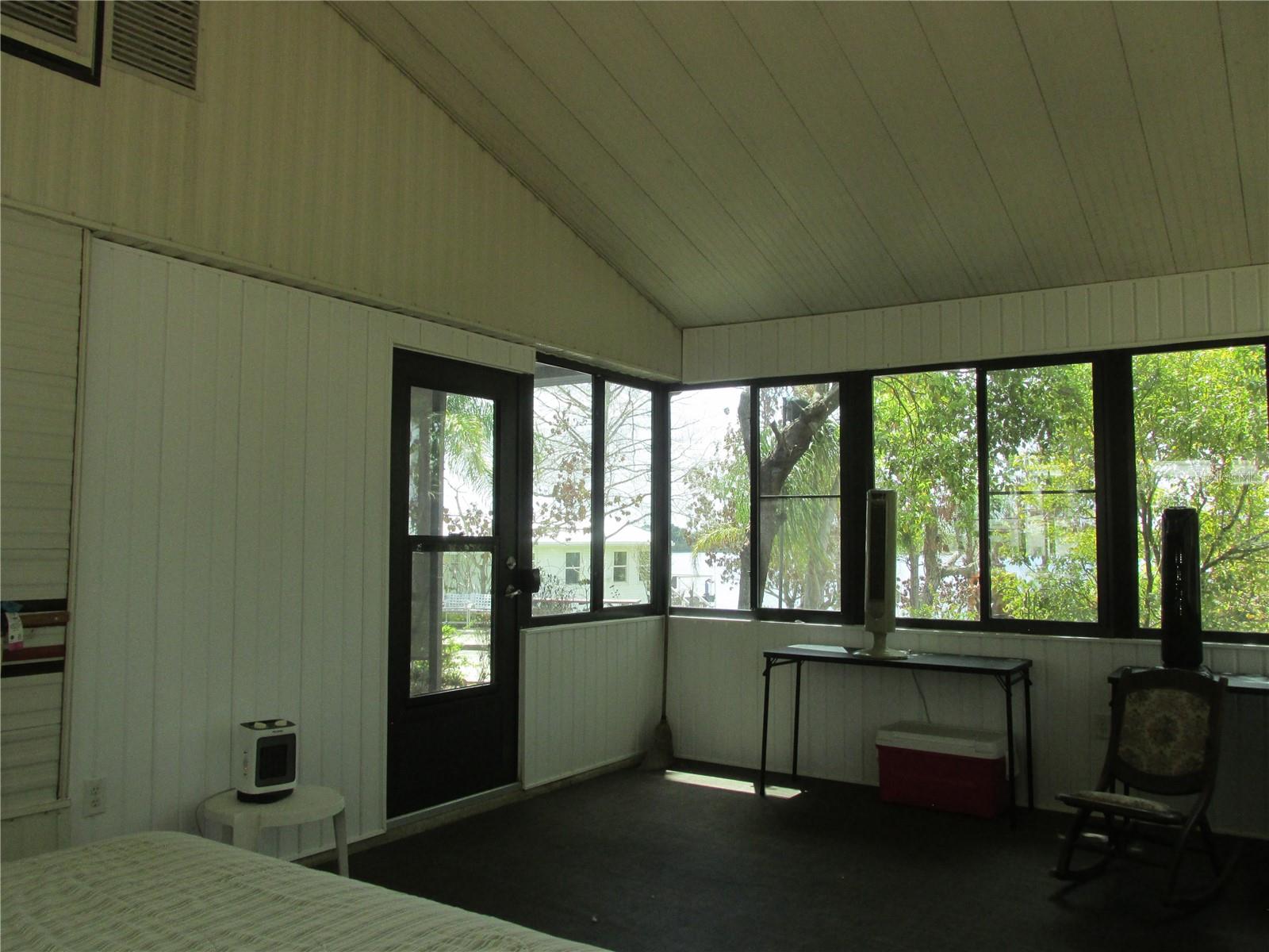 Image 15 of 33 For 7 Blue Quill Circle