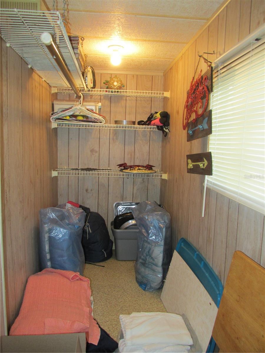 Image 7 of 33 For 7 Blue Quill Circle