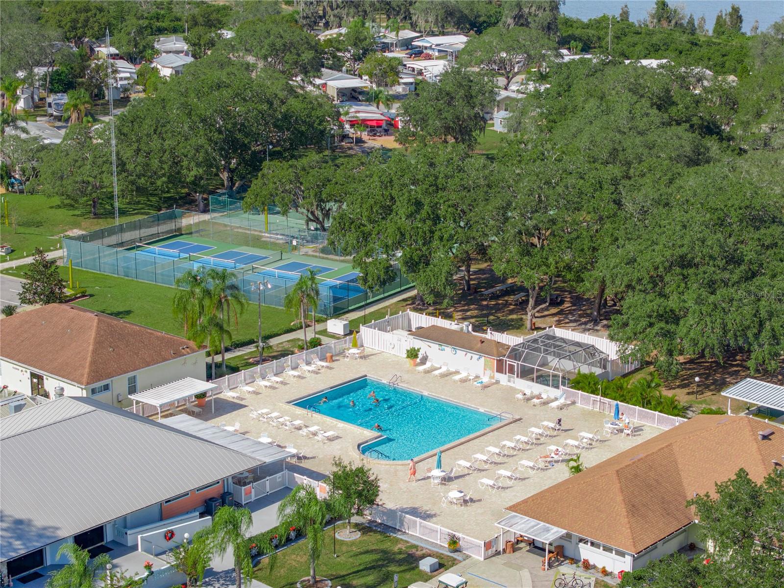 Image 11 of 15 For 9 Blue Quill Circle