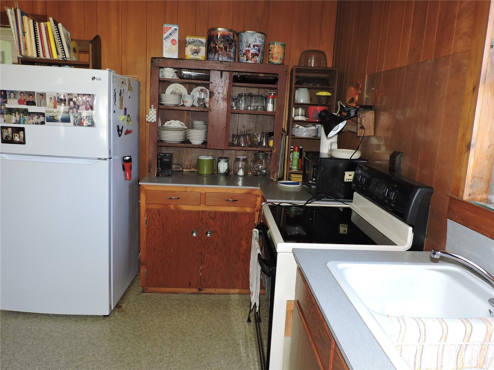 Image 10 of 49 For 14213 Reese Drive