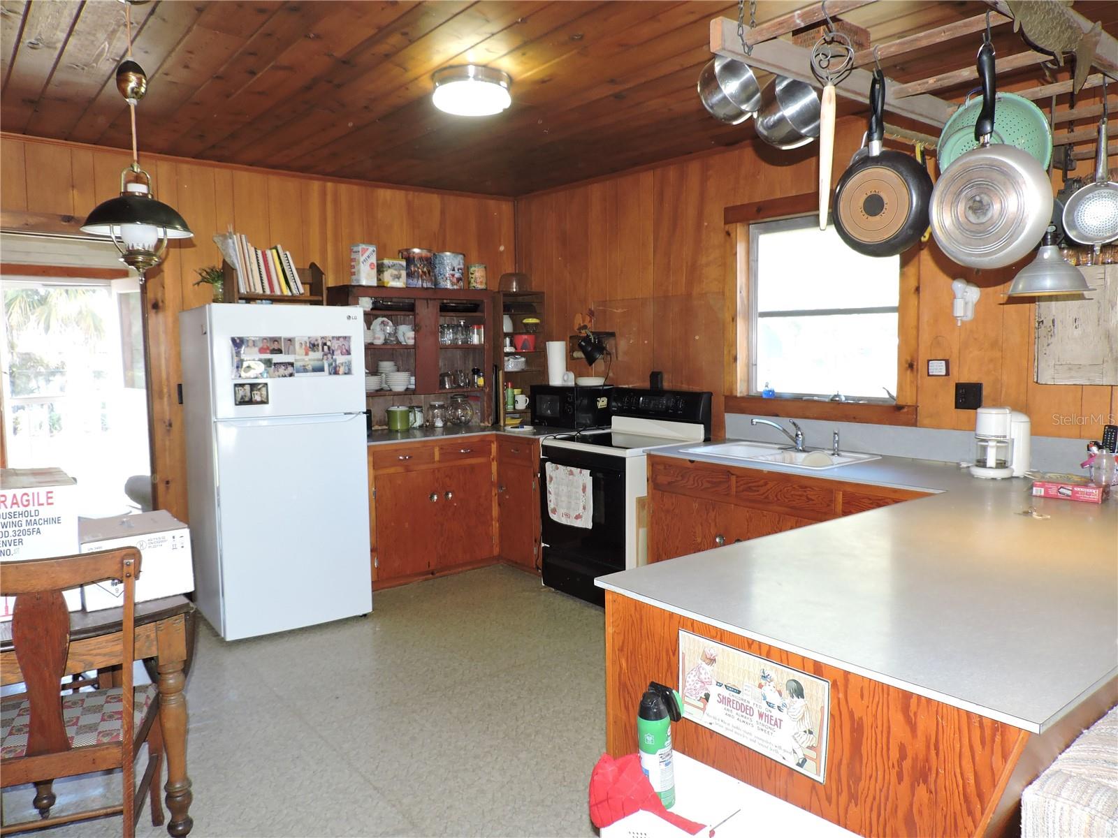 Image 7 of 49 For 14213 Reese Drive