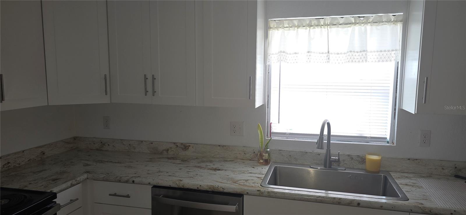 Image 10 of 21 For 1573 Ft Meade Rd